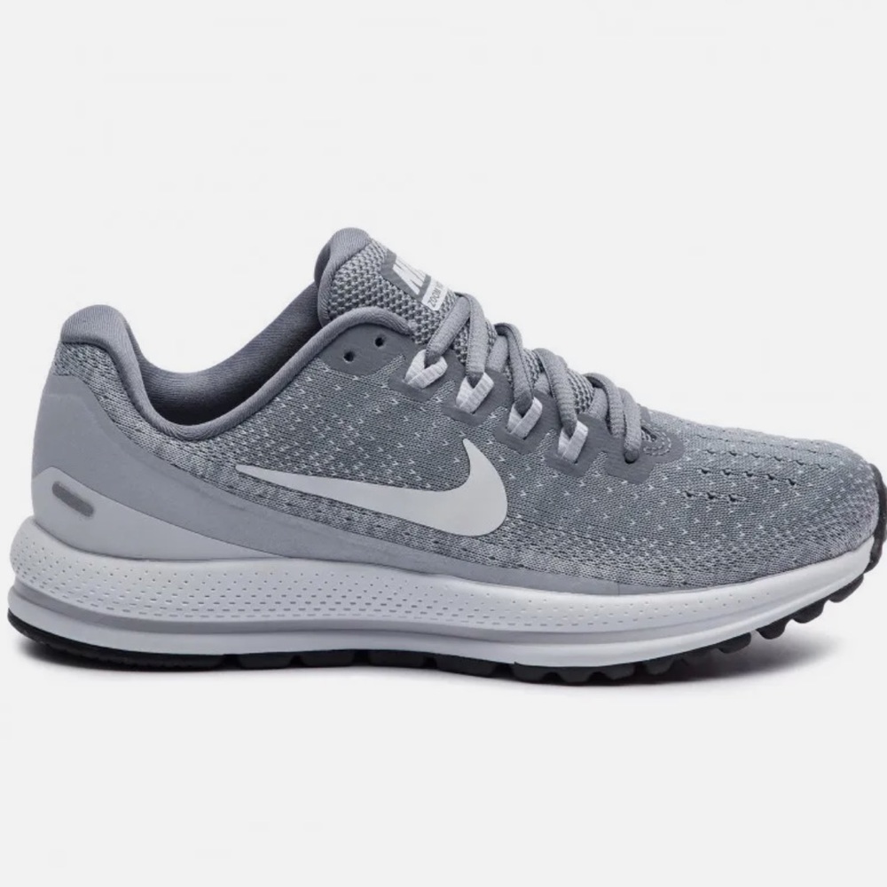 Nike Air Zoom Vomero 13 Cool Grey Sneaker - Picture 1 of 10